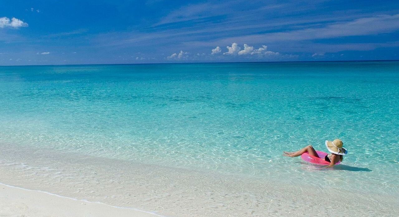 Condos for Sale in Seven Mile Beach